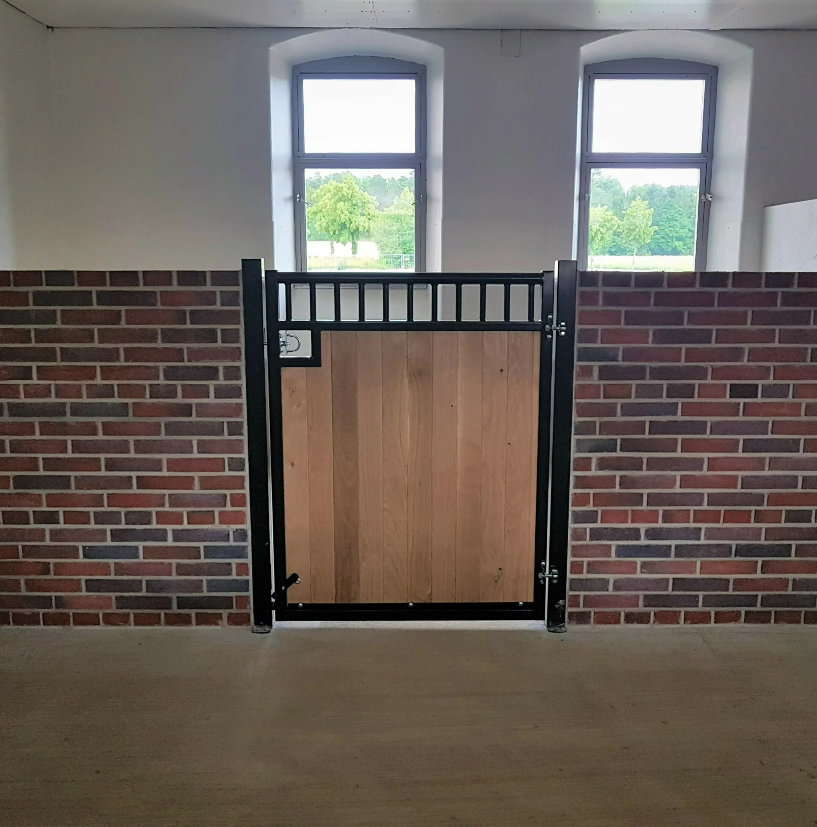 Slaggrind3 Mur H Komplett med Stolpar Gran - 12060Q-H-B