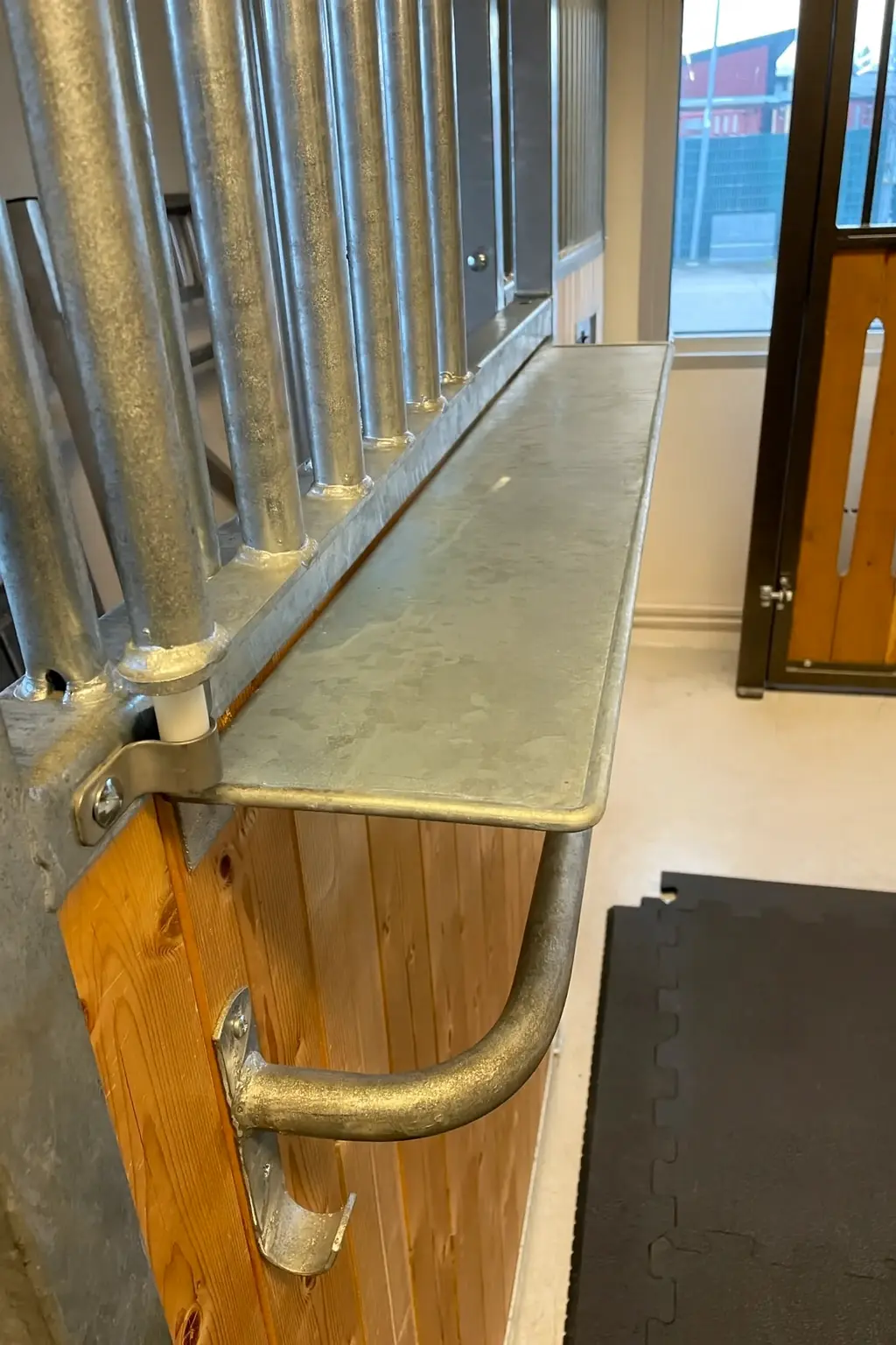Skydd till Täckeshängare 1050x150 med skruv - 41235-V2